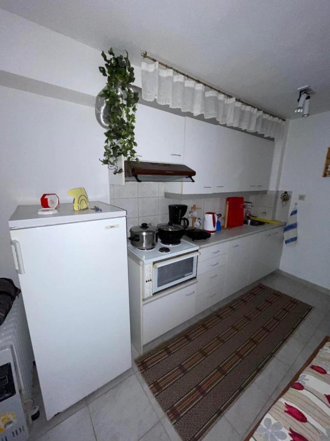 The Square Apartment Maries  Bagian luar foto
