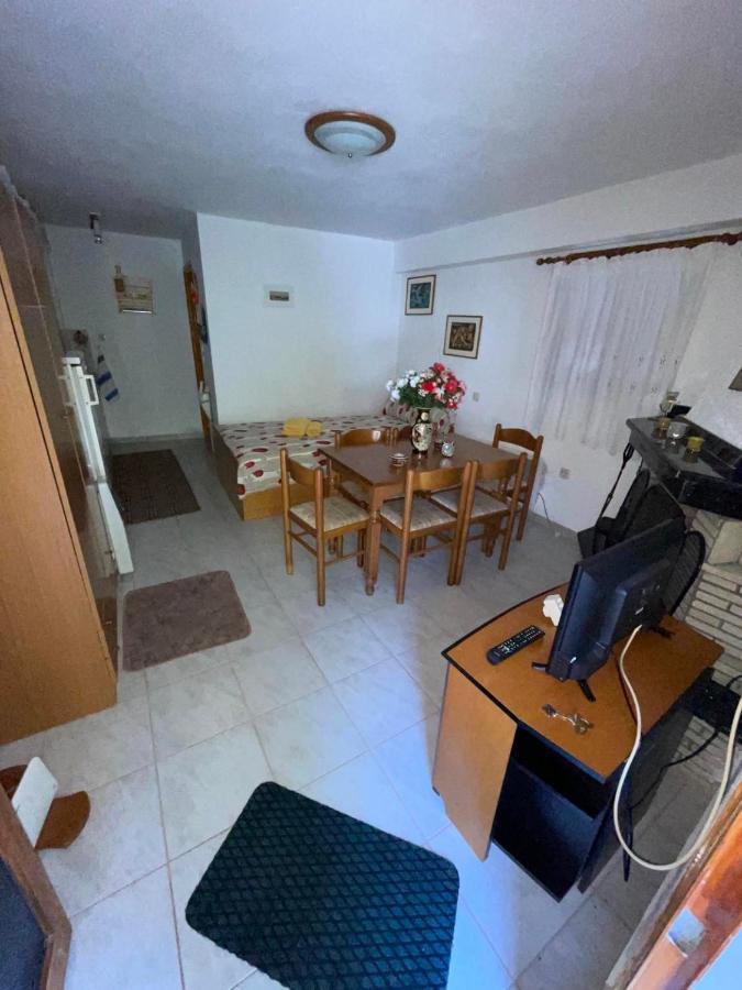 The Square Apartment Maries  Bagian luar foto
